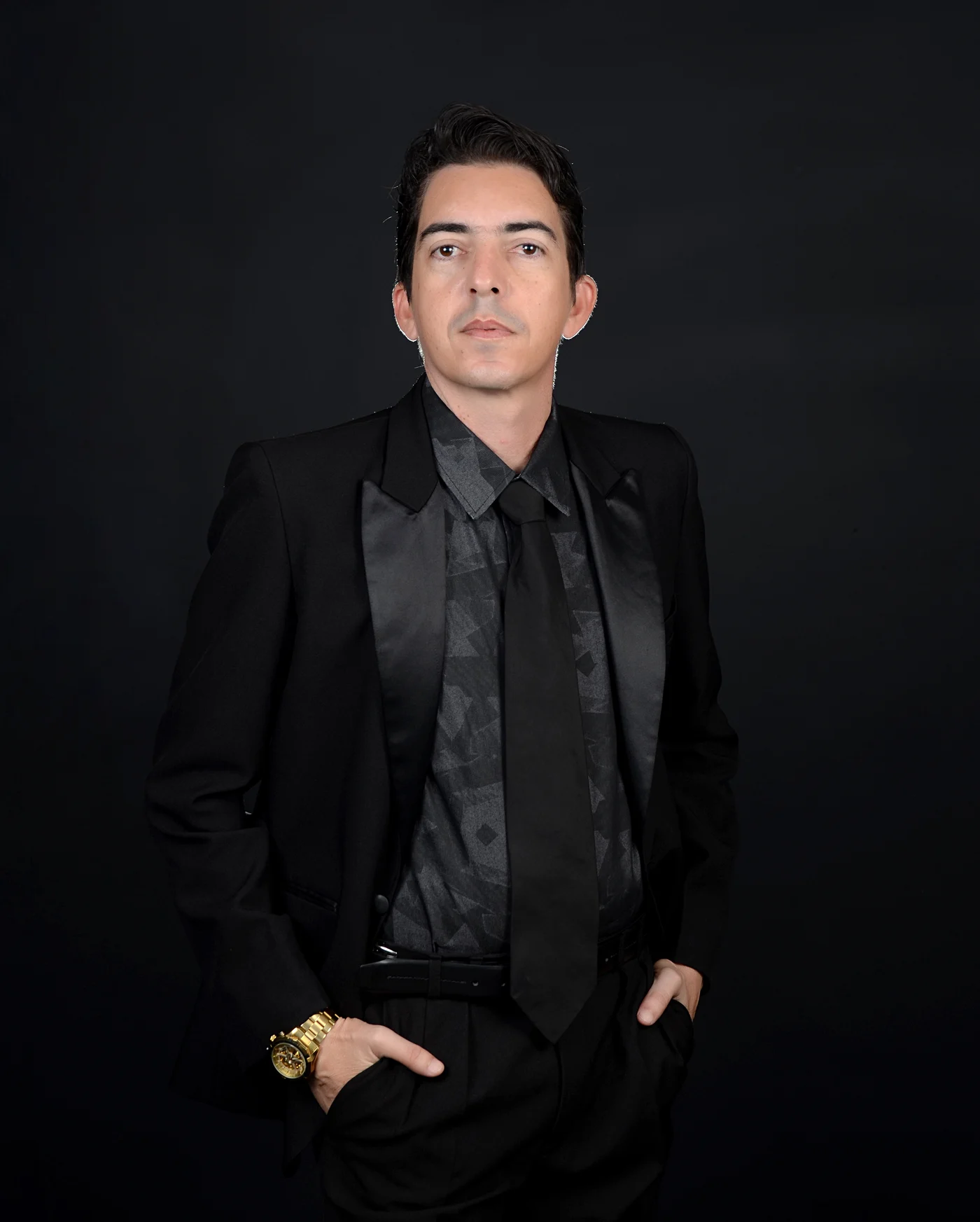 Cyro Tamar, arquiteto, em retrato profissional